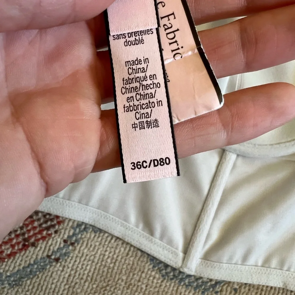 NWT Victoria Secret lingerie Bra size 36C Silver Bra